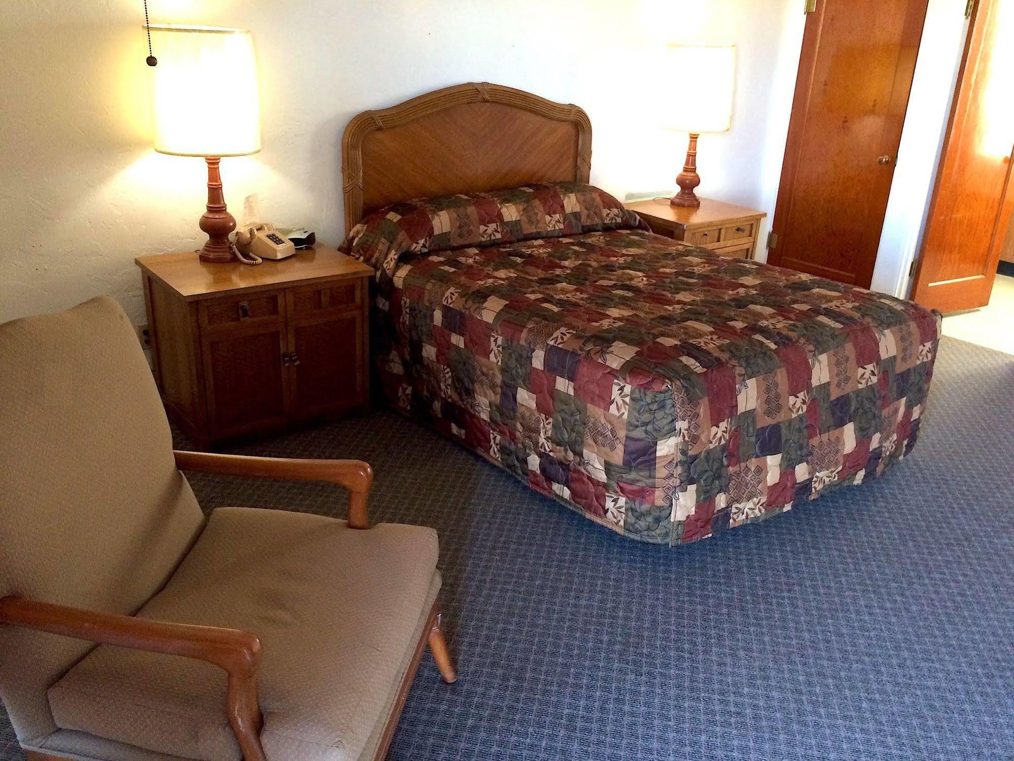 Connell Inn And Suites エクステリア 写真